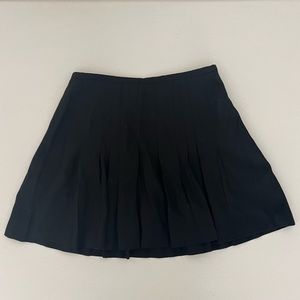 Club Monaco Pleated Mini Skirt Black Size 0